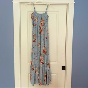 Women’s blue floral maxi sundress